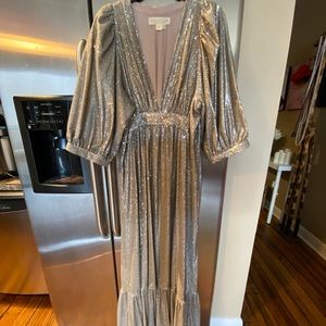 Beautiful gold sequin maxi dress with sleeves